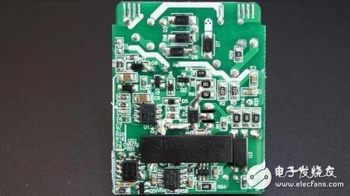 拆開魅族PRO 6充電器后震驚了！