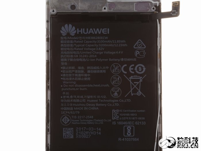 華為P10拆解評(píng)測：緊湊機(jī)身機(jī)引入精密部件
