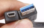 看USB3.0與SATA哪個(gè)速度快