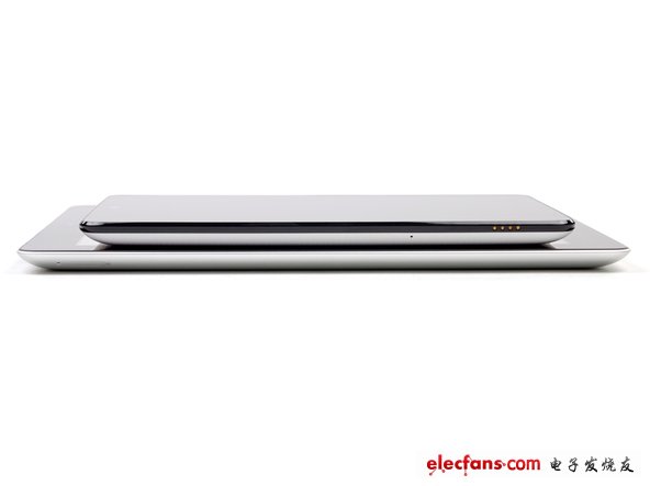 差距僅僅1mm！ iPad 9.4 mm ，而谷歌Nexus 7為10.4 mm 
