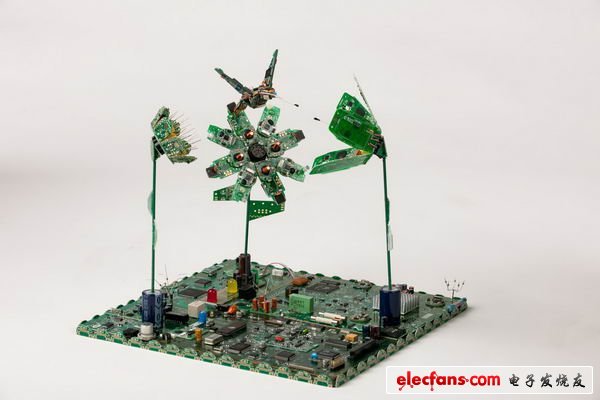 分享一組廢舊電路板的藝術(shù)品，希望能給大家?guī)盱`感。