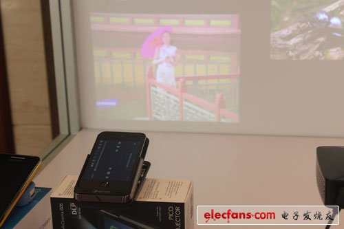 廣景科技展臺——基于DLP Pico技術的微投影方案在消費領域，尤其智能移動設備上的應用不容小覷，廣景科技正式看中了該市場潛力