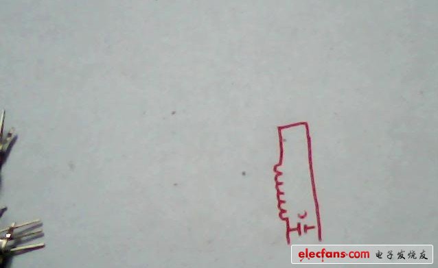 做成功的發(fā)射線圈有28圈，接收有62圈（用電機(jī)里面的銅絲繞的）直徑3cm