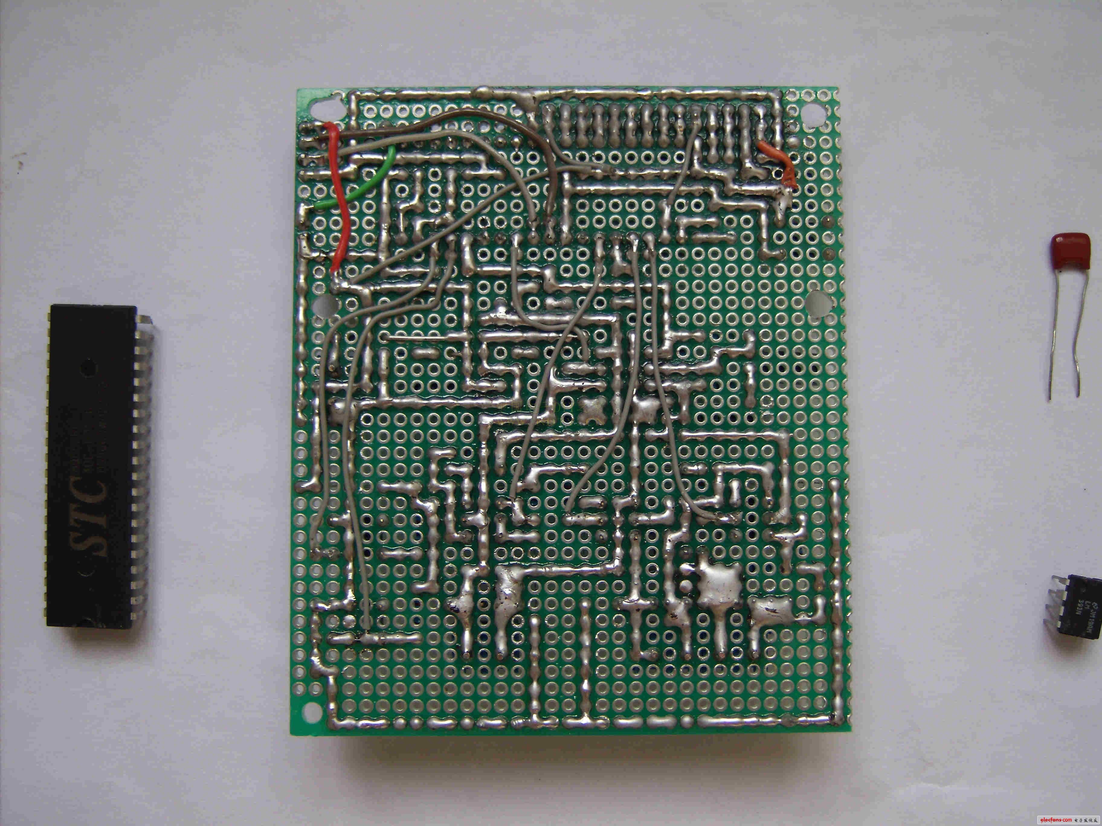 電子制作論壇-電子制作網(wǎng)-焊接完反面.JPG