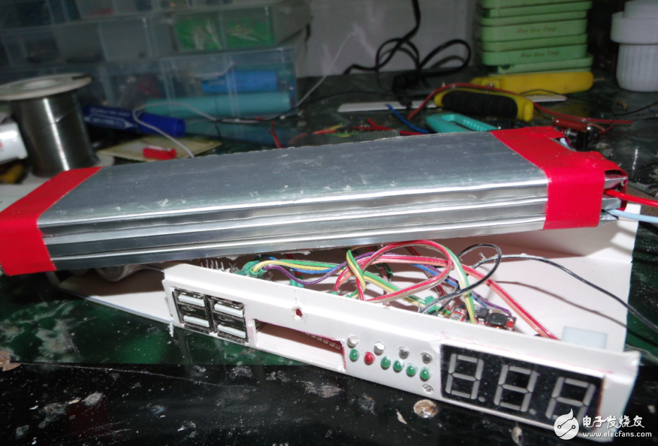顛覆想象！專業(yè)工程師制作的超炫酷DIY移動電源