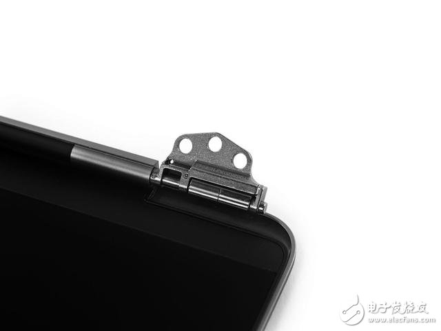 蘋果新Macbook Pro13寸拆解：集成度創(chuàng)新高度 搭配史上最好音質