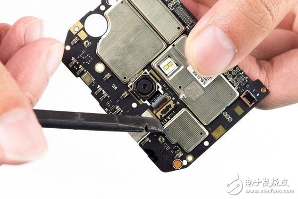 魅藍(lán)Note5拆解：深入分析魅族如何兼顧外觀與做工？ 