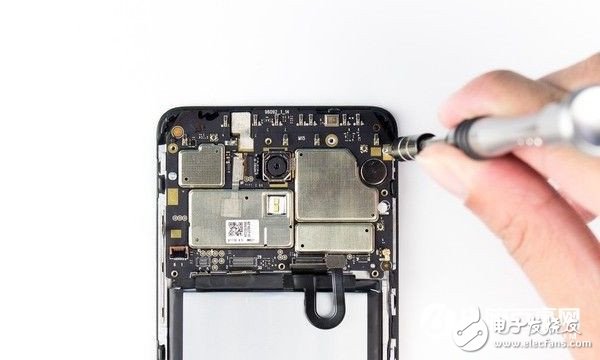 魅藍(lán)Note5拆解：深入分析魅族如何兼顧外觀與做工？ 