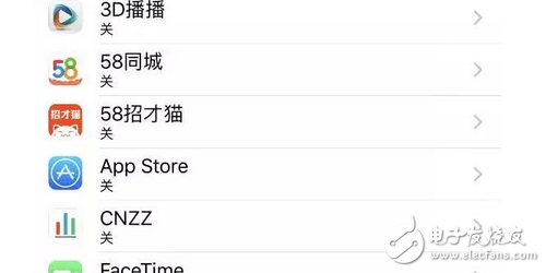 手機不離手已經(jīng)成為一個普遍現(xiàn)象，在公交車上、地鐵上、上班偷閑的時候、上課不好好聽講的時候、上廁所的時候、吃飯的時候……人們無處不在的使用著手中的手機。目前iPhone的電池容量已經(jīng)落后于安卓手機主流陣營。那么在電池容量不大，卻又是手機重度使用者，應該如何讓iPhone的電量撐得更久呢？