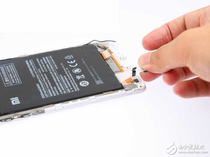 續(xù)航神機小米Max 2拆解,原來內(nèi)部這么簡單