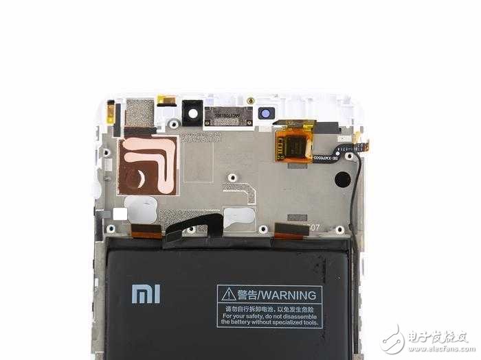 續(xù)航神機小米Max 2拆解,原來內(nèi)部這么簡單