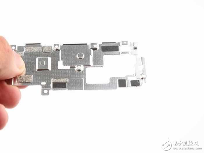 續(xù)航神機小米Max 2拆解,原來內(nèi)部這么簡單