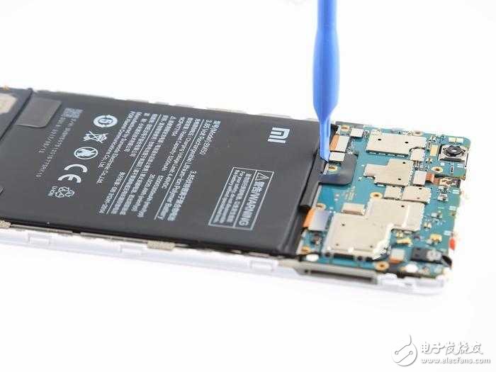 續(xù)航神機小米Max 2拆解,原來內(nèi)部這么簡單