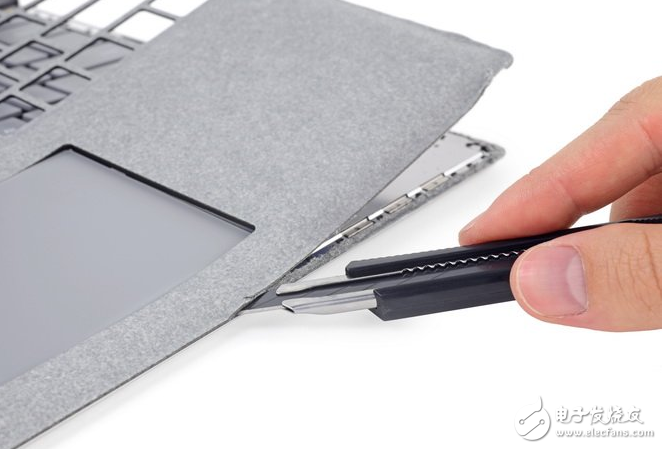 Surface Laptop拆解：修理Surface Laptop最好的方法就是換一臺(tái)