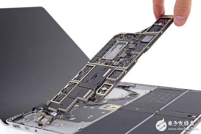 Surface Laptop拆解：修理Surface Laptop最好的方法就是換一臺(tái)