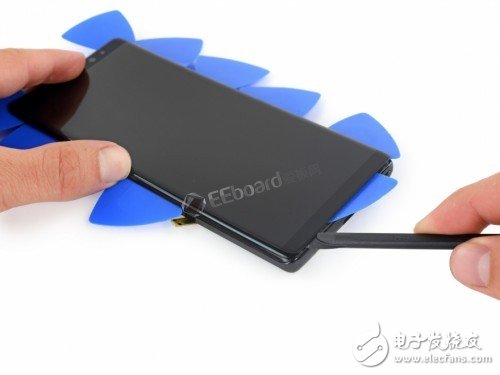 三星Galaxy Note8拆解詳情：你這是想不讓我換掉原裝電池呀！