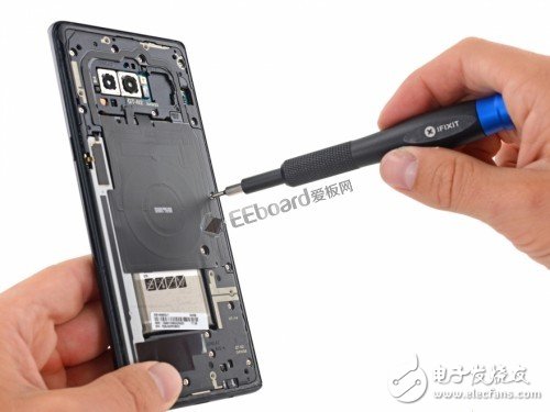 三星Galaxy Note8拆解詳情：你這是想不讓我換掉原裝電池呀！
