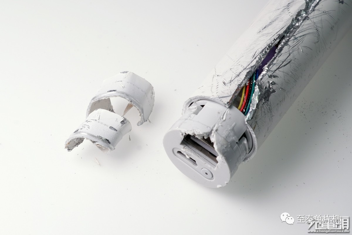 0J53M193-46.jpg