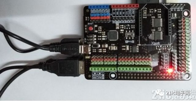 基于具有Arduino Leonardo的樹莓派擴(kuò)展板的介紹