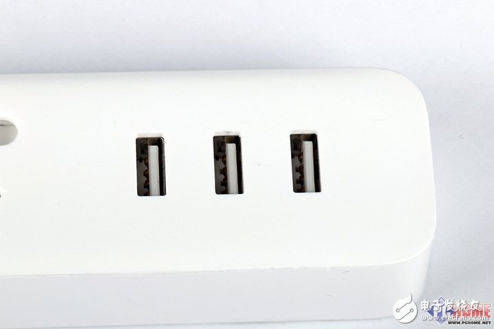 把插線板做成藝術(shù)品？小米插線板暴力拆解
