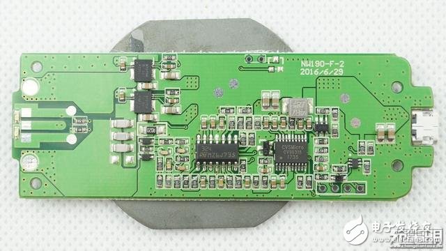 ROFI諾菲10W無(wú)線充電器拆解