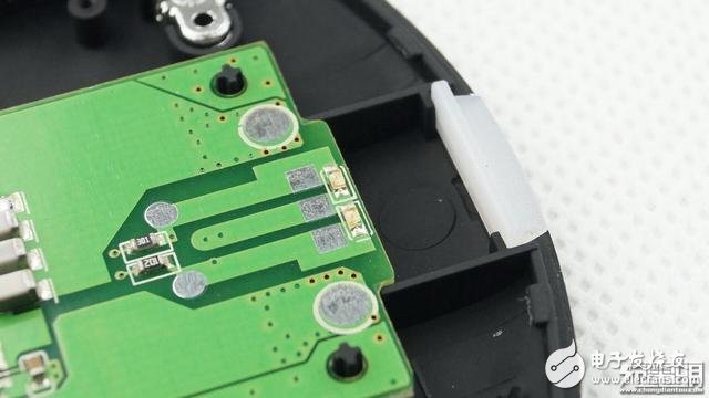 ROFI諾菲10W無(wú)線充電器拆解