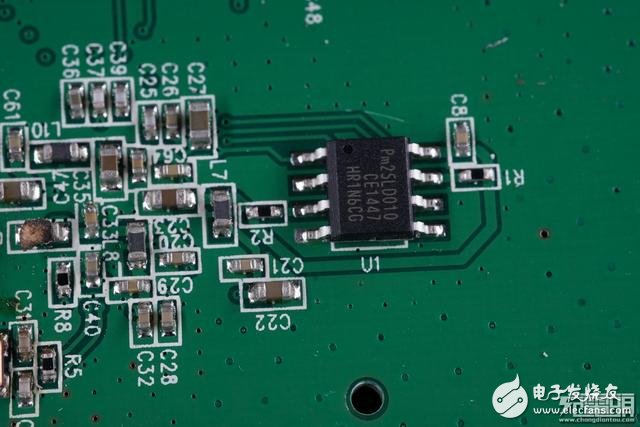MOMAX專業(yè)版ONLINK讀卡器CU1S拆解