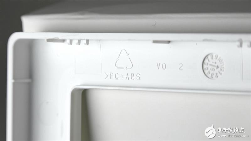 綠米Aqara智能墻壁插座拆解：這工藝 服了！