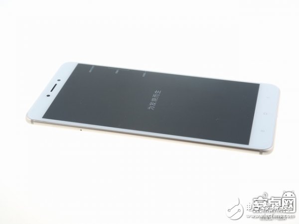 小米Max 2手機拆解：動手難度不高，容易維修
