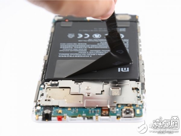 小米Max 2手機拆解：動手難度不高，容易維修