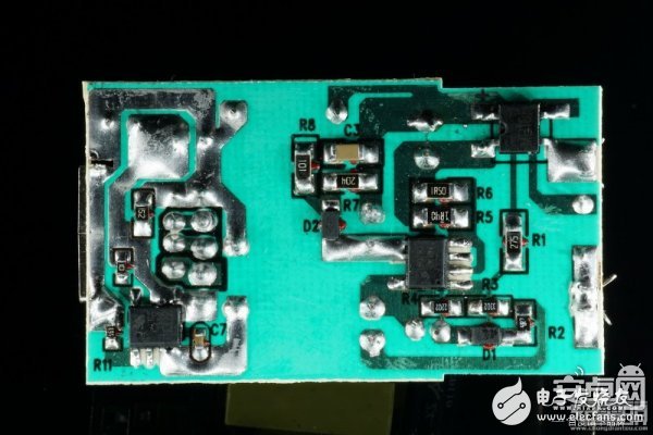 誰是李鬼？真假OPPO VOOC閃充充電器對比拆解