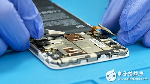 千元性價(jià)比神器！紅米Note 5拆解超詳細(xì)拆解